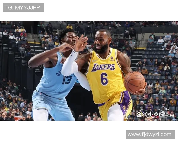 湖人队与猛龙队激战正酣回顾2006年1月22日经典对决精彩瞬间 湖人队与猛龙队激战正酣回顾2006年1月22日经典对决精彩瞬间